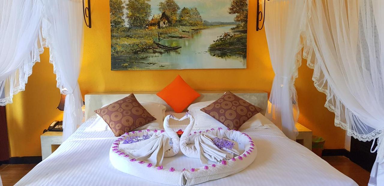 Flower Garden Lake Resort Tissamaharama Eksteriør billede